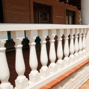 BALAUSTRE GENOVA 12X12X75